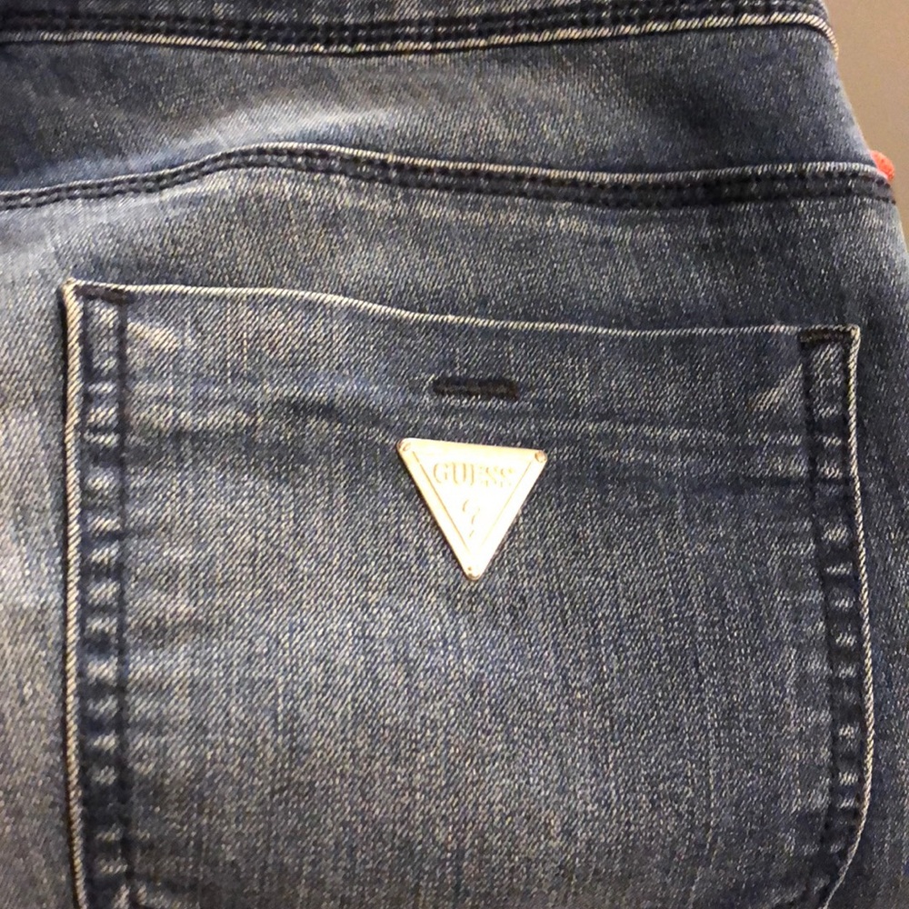 Brand New women Guess jeans